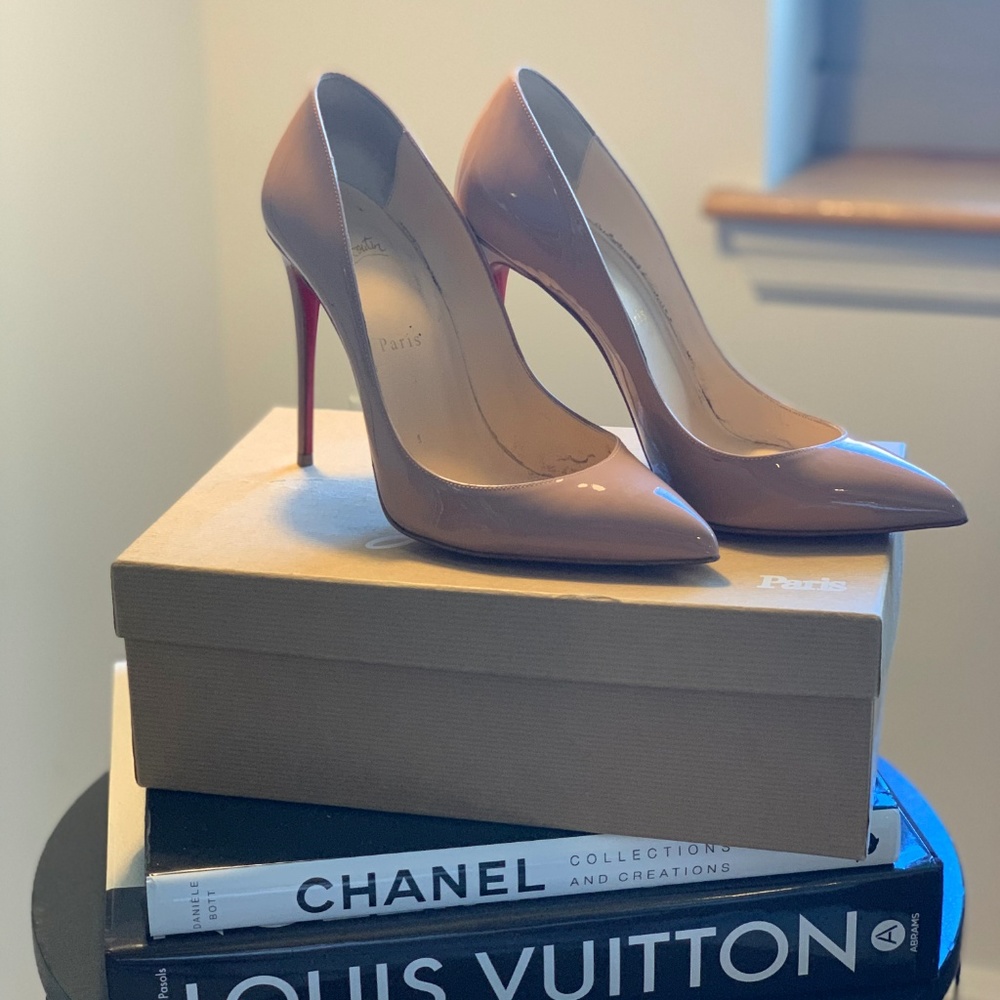 Christian Louboutin Pigalle Follies Pumps  39